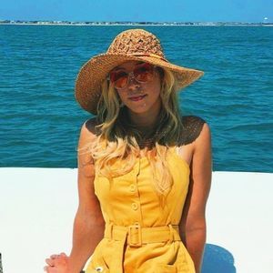 Meet your Posher, Ashlyn